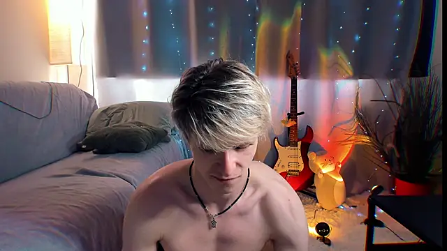 Breston Sweet online show from April 12, 1:23 pm