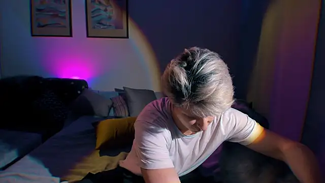 Breston Sweet online show from September 20, 8:09 pm