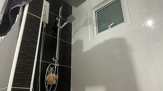 lukegunn online show from February 27, 11:26 pm