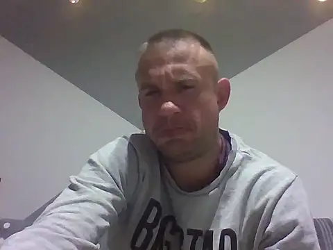 aroj95 online show from April 27, 10:37 pm