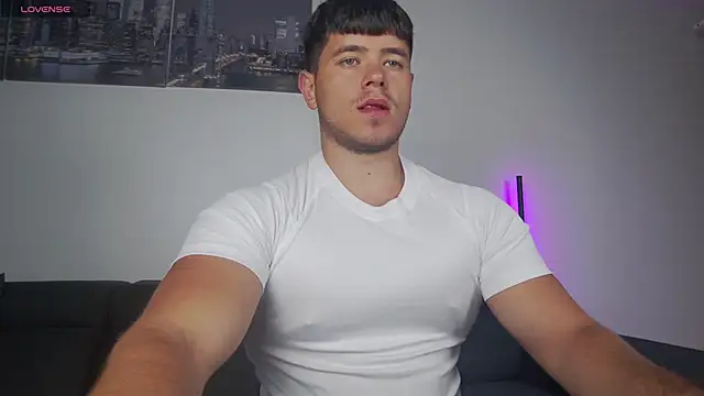 Arilas  online show from December 18, 7:15 am