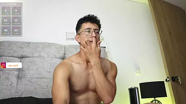 Snapshot of _Alexxx chatting on October 21, 10:12 pm Alexxx online show from October 21, 10:12 pm