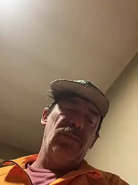 maxximere online show from February 13, 7:30 pm