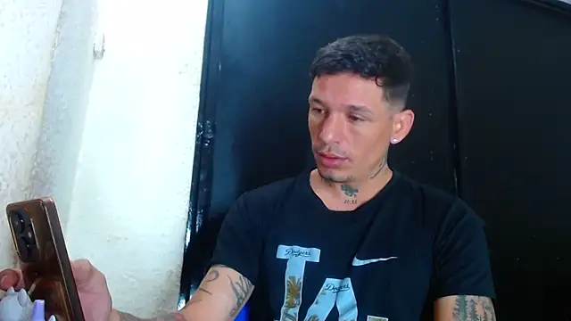 sebas bigcock69 online show from March 16, 5:14 am