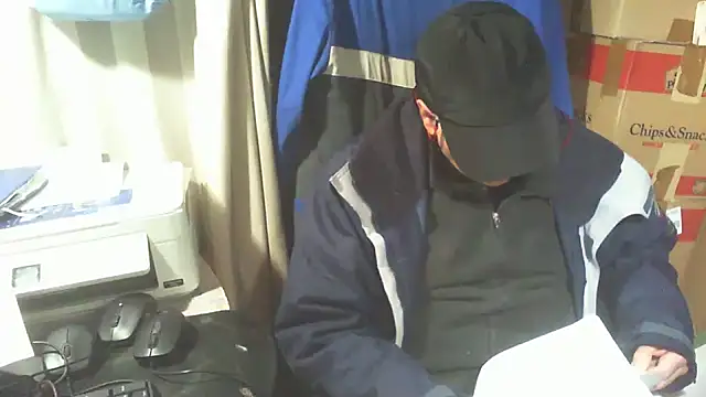 nonnomaturobisex online show from January 18, 10:50 am