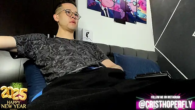 Snapshot of Cris_myster chatting on December 31, 12:46 pm Cris myster online show from December 31, 12:46 pm