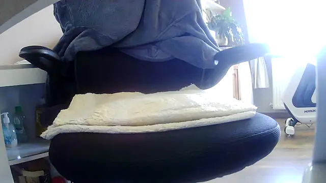 suedel65 online show from March 4, 10:55 am