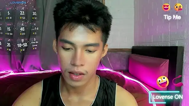 Lightjt04 online show from October 27, 6:32 pm