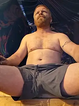 cockycummer online show from April 17, 7:00 am