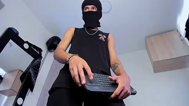 Samuel Suarez online show from November 29, 4:20 pm