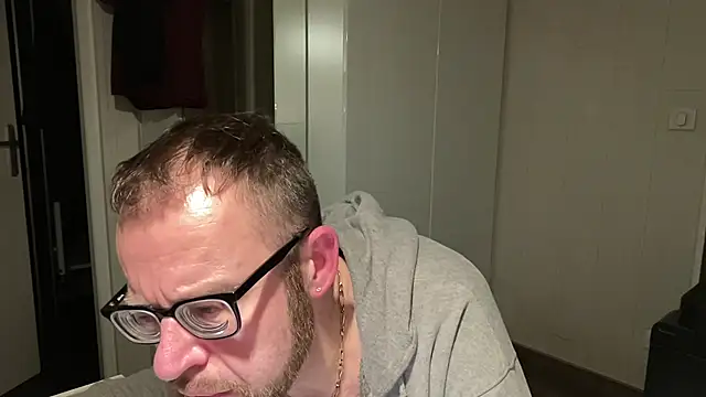 FABIOGLASSES online show from December 21, 11:34 pm