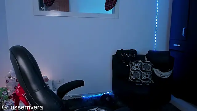 Thomass clark online show from December 22, 1:12 am