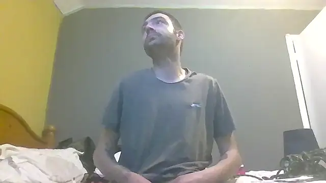 ThatGuyNextDoor1992 online show from March 16, 11:25 pm