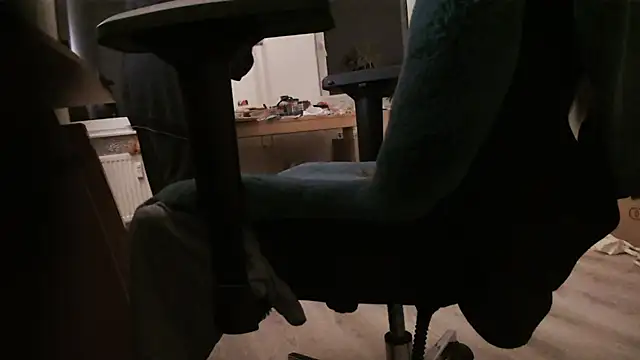 chubbysmallcockxh online show from October 18, 6:13 pm