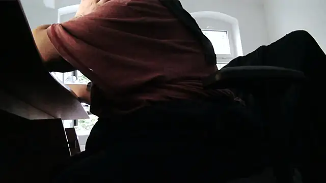 chubbysmallcockxh online show from September 21, 4:40 pm