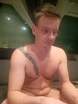 LanaSissy100 online show from December 12, 8:32 pm