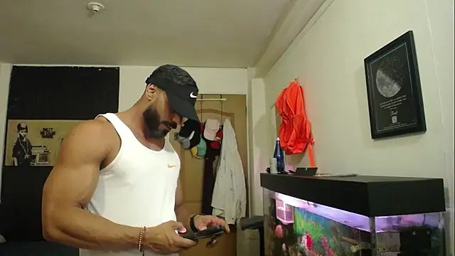 romeolovedark online show from March 6, 11:31 pm