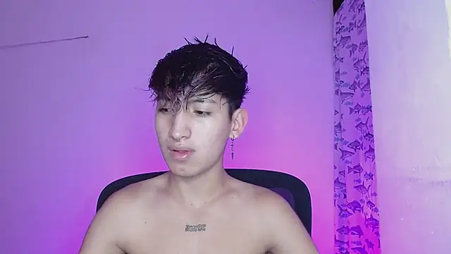 littlextreme online show from February 27, 4:20 am