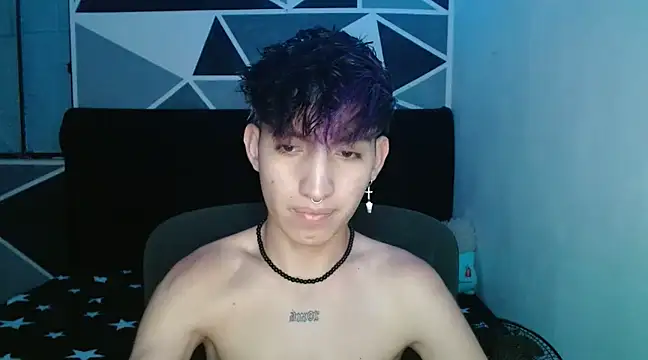 littlextreme online show from December 25, 6:20 am