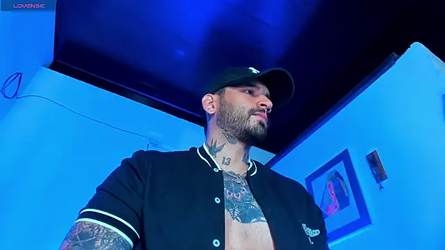 CamiloGray  online show from January 4, 2:04 pm