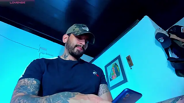 CamiloGray  online show from December 3, 1:43 pm