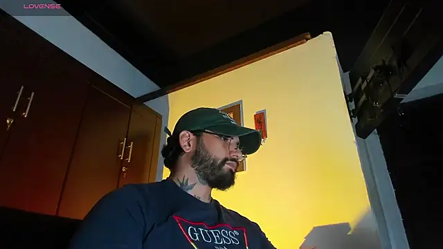 CamiloGray  online show from February 20, 3:25 pm