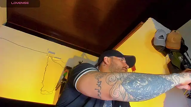 CamiloGray  online show from March 20, 1:26 pm