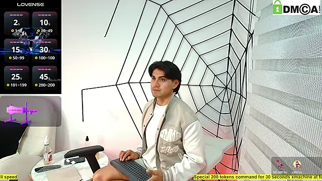 Im Evanss online show from October 23, 8:34 pm