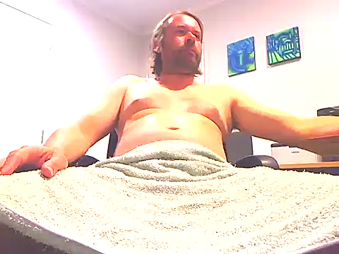 megaboy411 online show from March 6, 9:25 am