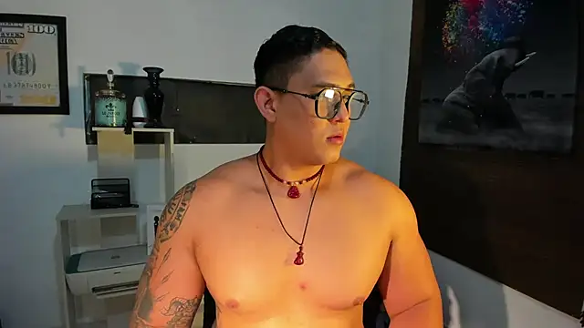 Snapshot of Colton_Massif chatting on January 16, 7:17 am Colton Massif online show from January 16, 7:17 am