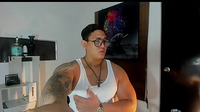 Snapshot of Colton_Massif chatting on January 25, 12:16 pm Colton Massif online show from January 25, 12:16 pm