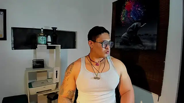 Snapshot of Colton_Massif chatting on January 22, 8:18 am Colton Massif online show from January 22, 8:18 am