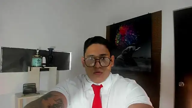 Snapshot of Colton_Massif chatting on January 23, 12:41 pm Colton Massif online show from January 23, 12:41 pm