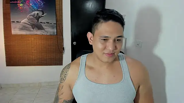 Snapshot of Colton_Massif chatting on March 19, 2:27 am Colton Massif online show from March 19, 2:27 am