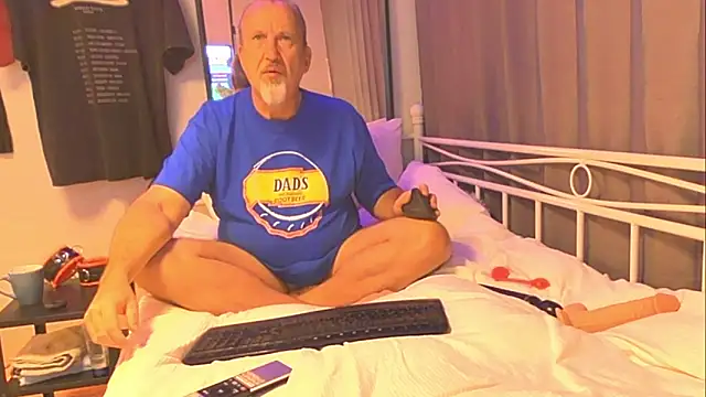 openminddaddy online show from December 20, 3:58 am