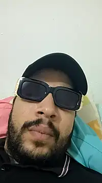 eljefe1119 online show from March 13, 7:28 pm