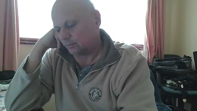 DaddyCumBumZA online show from September 17, 11:44 am