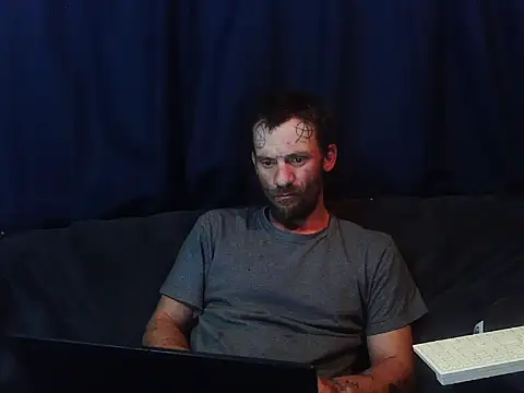 goodick4u28 online show from March 16, 8:07 am