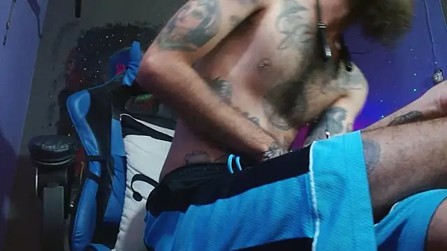 Tatted21xxx online show from December 29, 2:10 pm