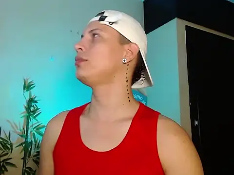 DavidNeill online show from December 23, 2:39 pm