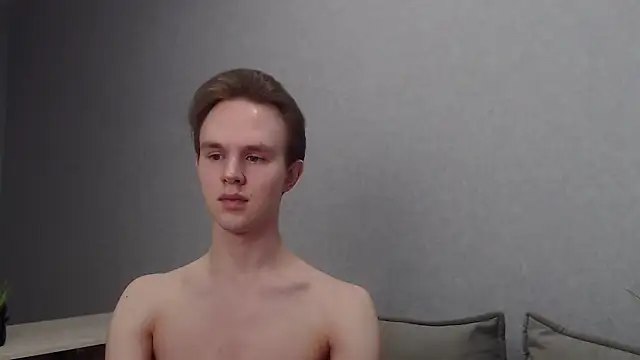 MartinMendez online show from December 10, 8:08 am