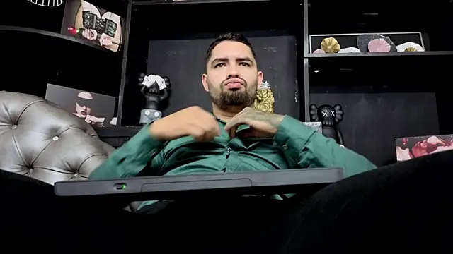 matteosantos online show from November 9, 1:04 pm