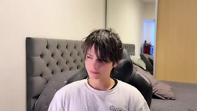 SasukeUhchiaa online show from January 3, 9:58 am