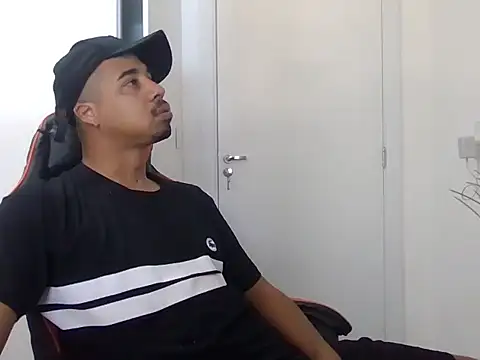 Juninho10c online show from November 13, 3:28 pm