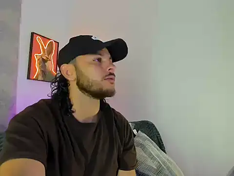 tuyo1995 online show from November 11, 2:38 am