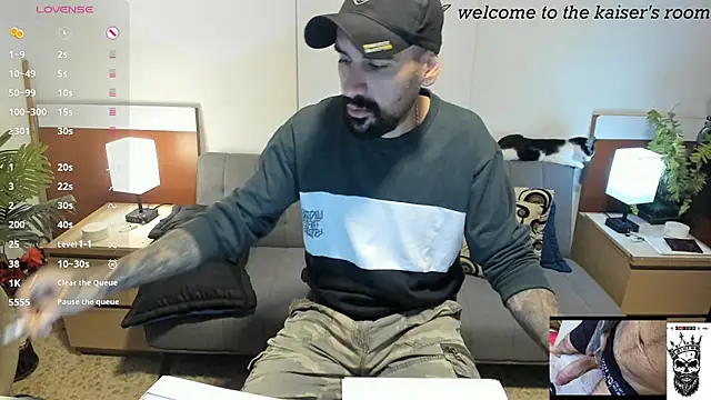 kaiser679  online show from March 24, 4:39 am