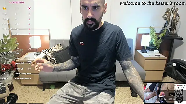 kaiser679  online show from March 21, 10:47 pm