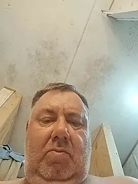 lawndad79 online show from July 5, 11:01 pm