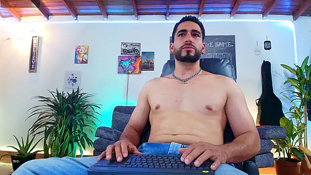 RyanCarter  online show from September 21, 3:56 pm