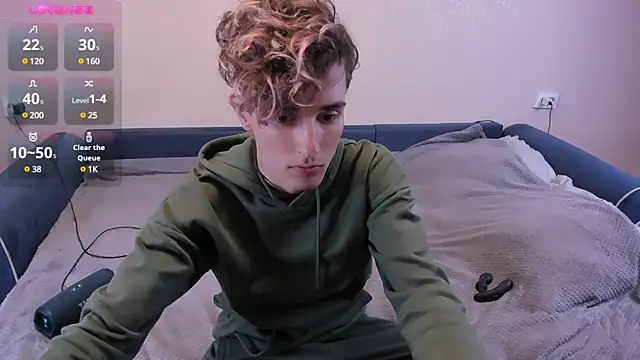 Snapshot of James_Mills chatting on December 12, 7:04 pm James Mills online show from December 12, 7:04 pm